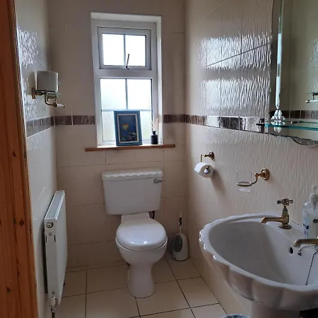 Spacious 6-bed House 10 Minutes From Knock Airport Ballaghaderreen