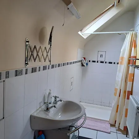 Spacious 6-bed House 10 Minutes From Knock Airport *