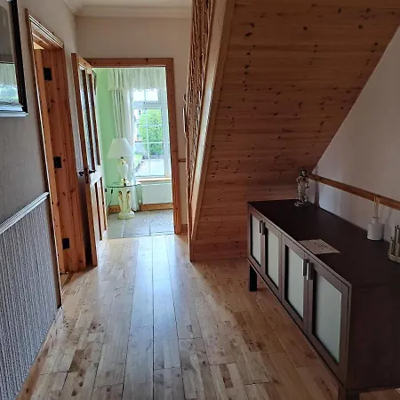 Hébergement de vacances Spacious 6-bed House 10 Minutes From Knock Airport *