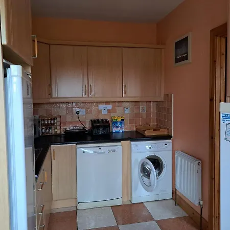 Spacious 6-bed House 10 Minutes From Knock Airport *