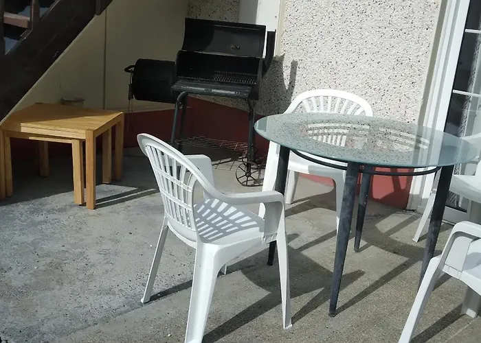 Spacious 6-bed House 10 Minutes From Knock Airport Hébergement de vacances Ballaghaderreen